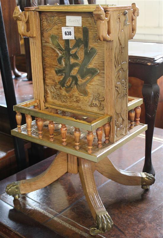 Oriental brass folding two tier table(-)